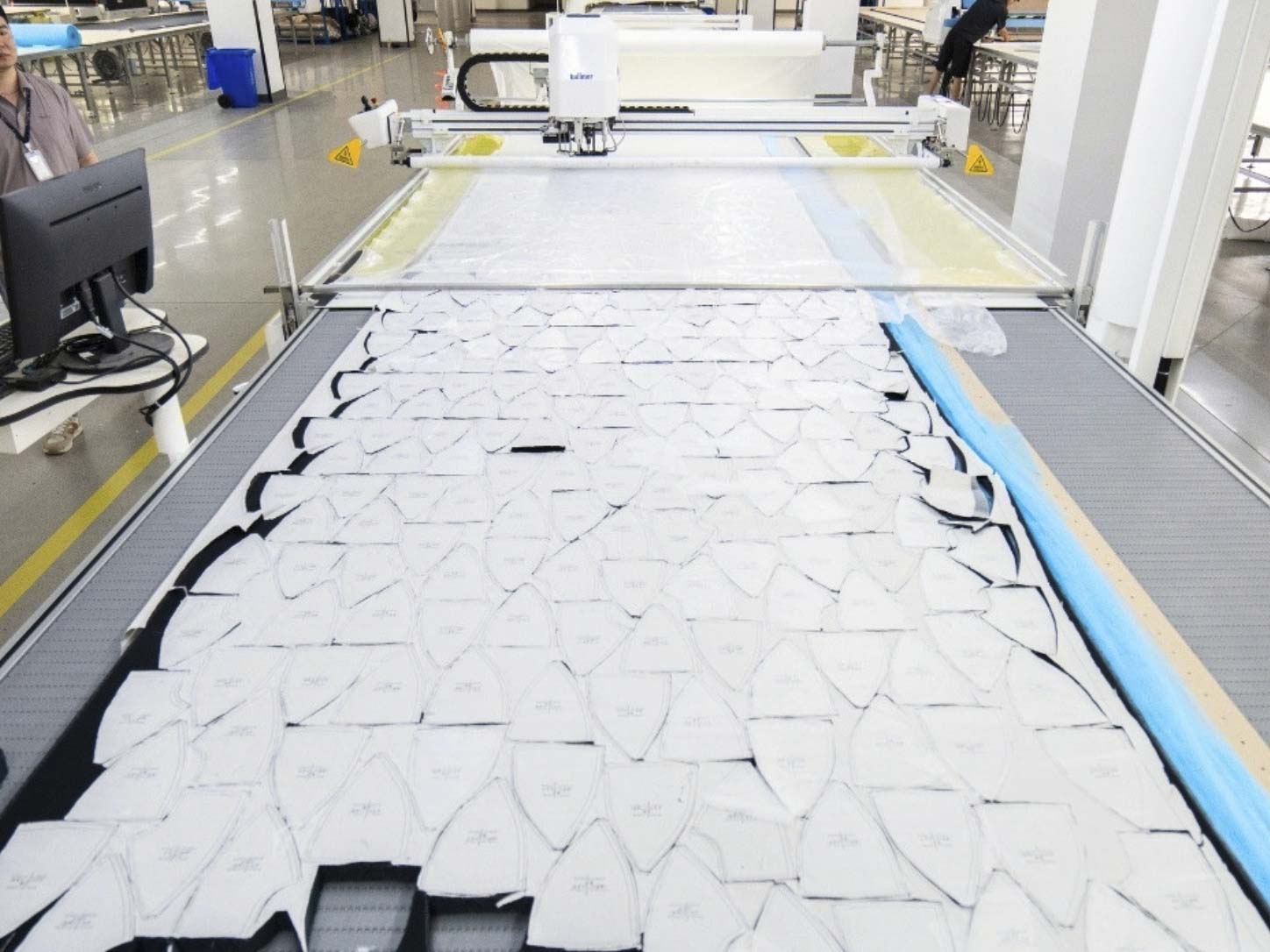 Optimized material cutting and fabric utilization